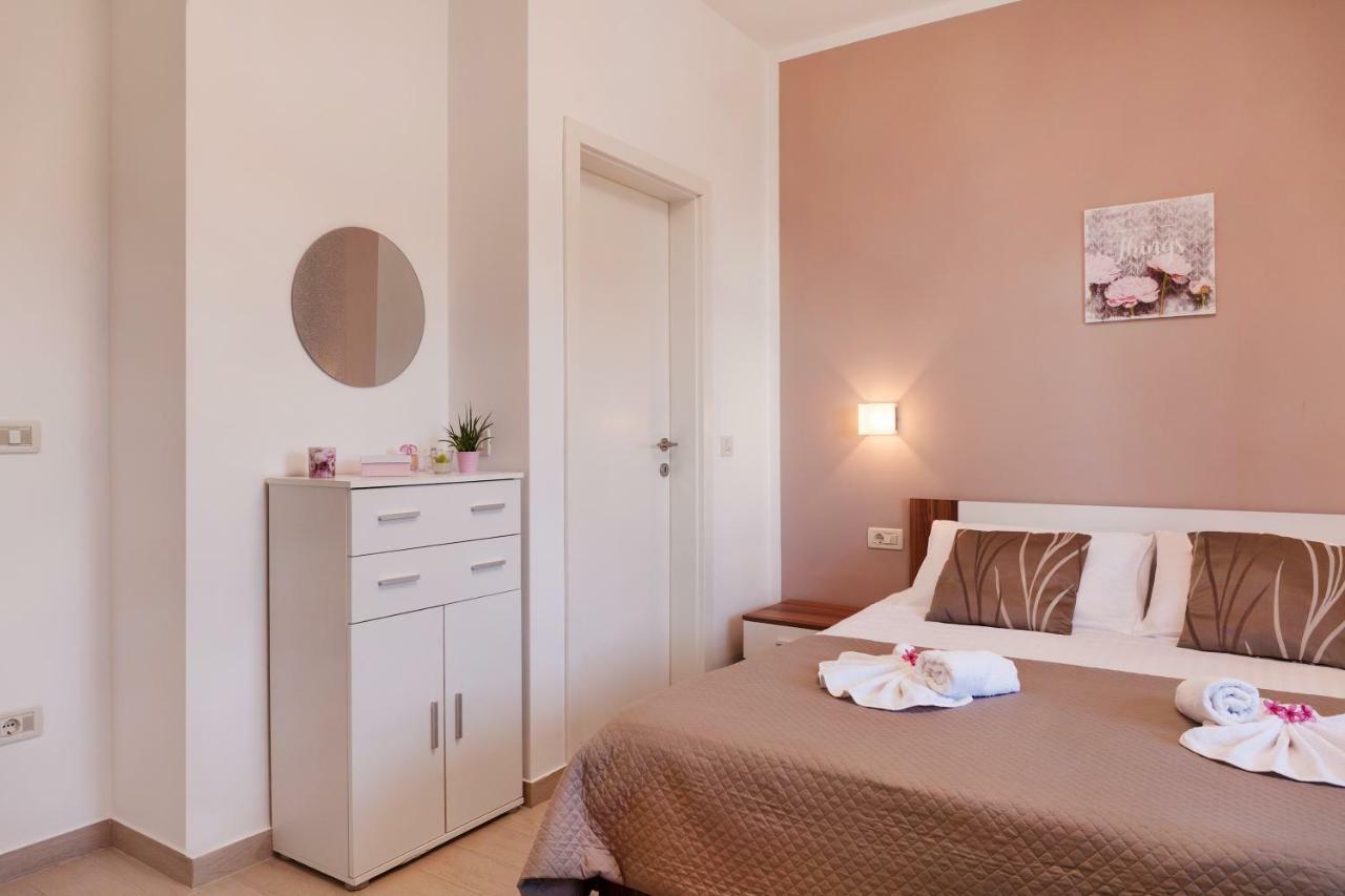 Apartment Villa Lidija Lovran Bagian luar foto