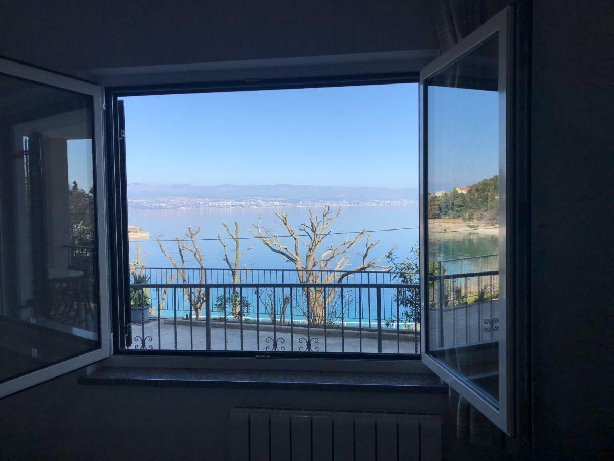 Apartment Villa Lidija Lovran Bagian luar foto