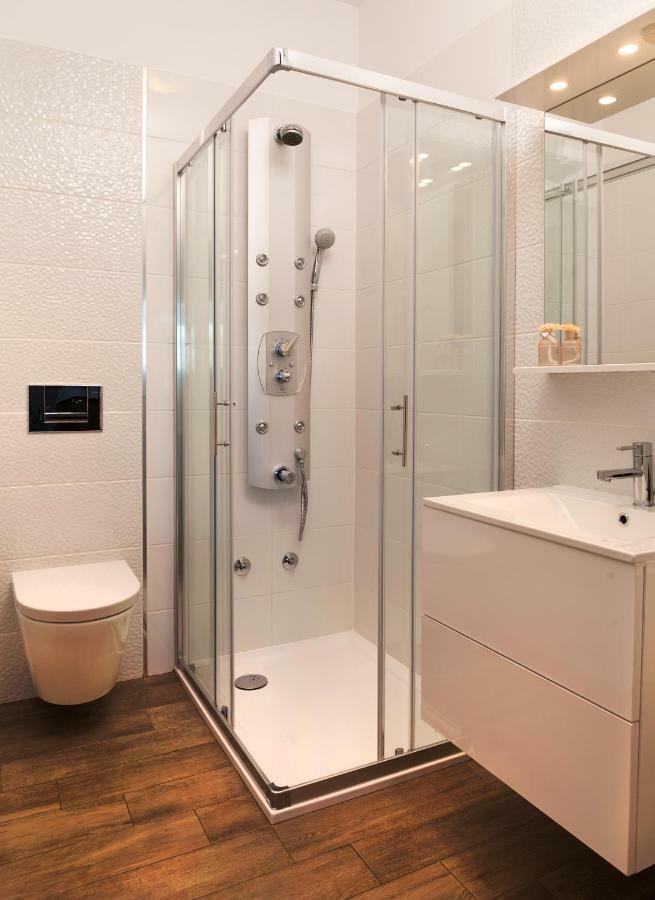 Apartment Villa Lidija Lovran Bagian luar foto